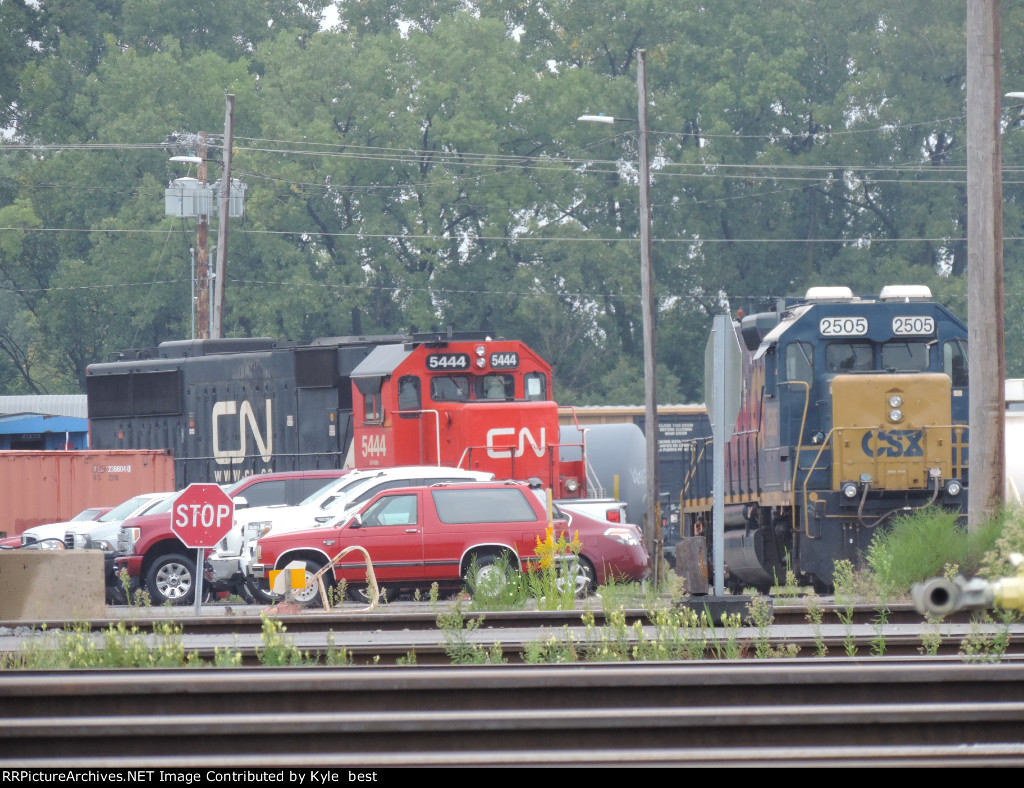 CN 5444 and CSX 2505